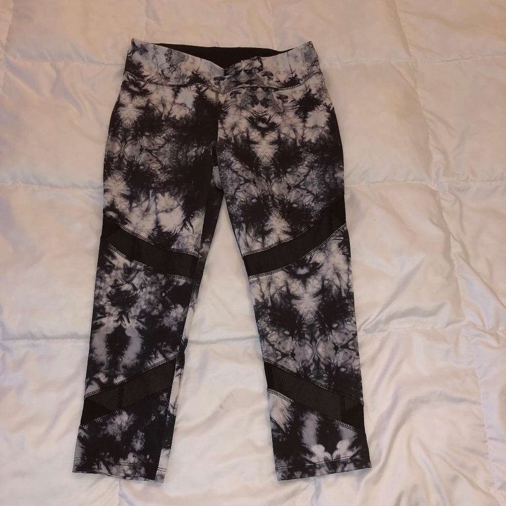 Capri yoga pants